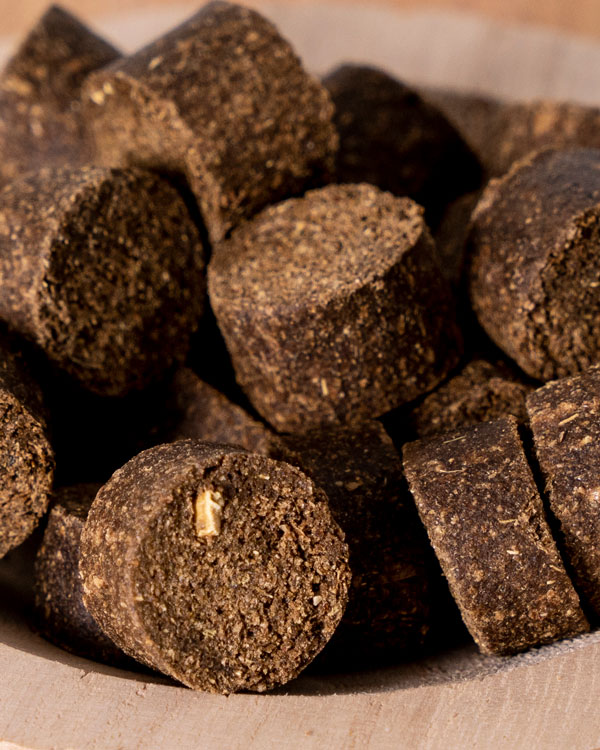 À base de farine de chanvre, mélisse, camomille et rhodiola rosea À base de farine de chanvre, mélisse, camomille et rhodiola rosea